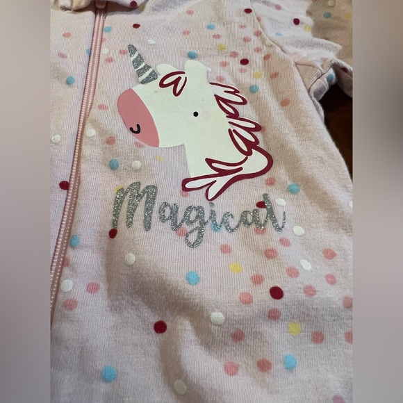 Bundle of 5 baby girl sleepers, footies, size 0-3 months, pink, green - Picture 3 of 9